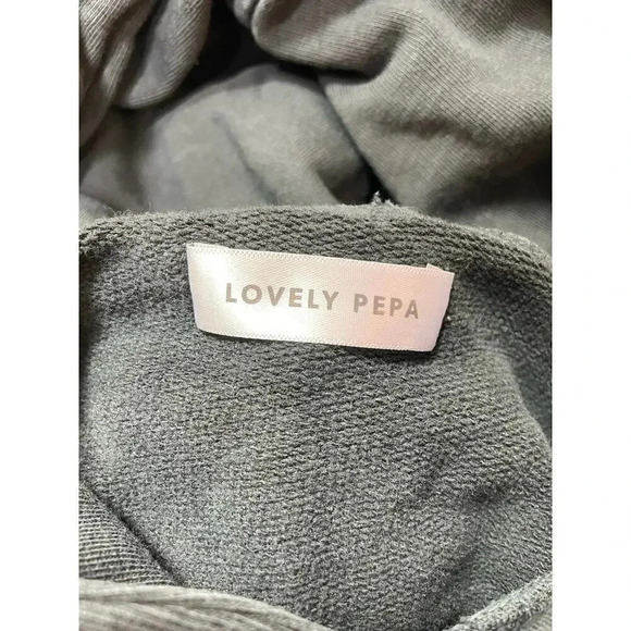Lovely Pepa cropped sweatshirt - Picture 4 of 4